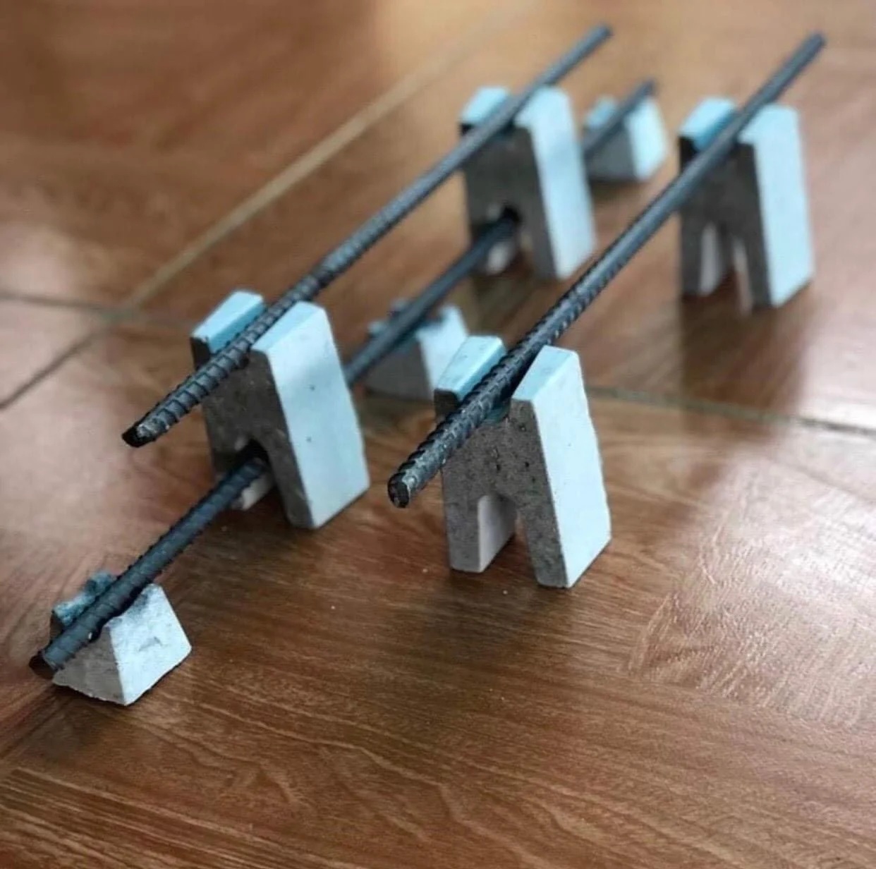 con-ke-be-tong-h8-vatlieuxaydungcmc-1 Con kê bê tông H8