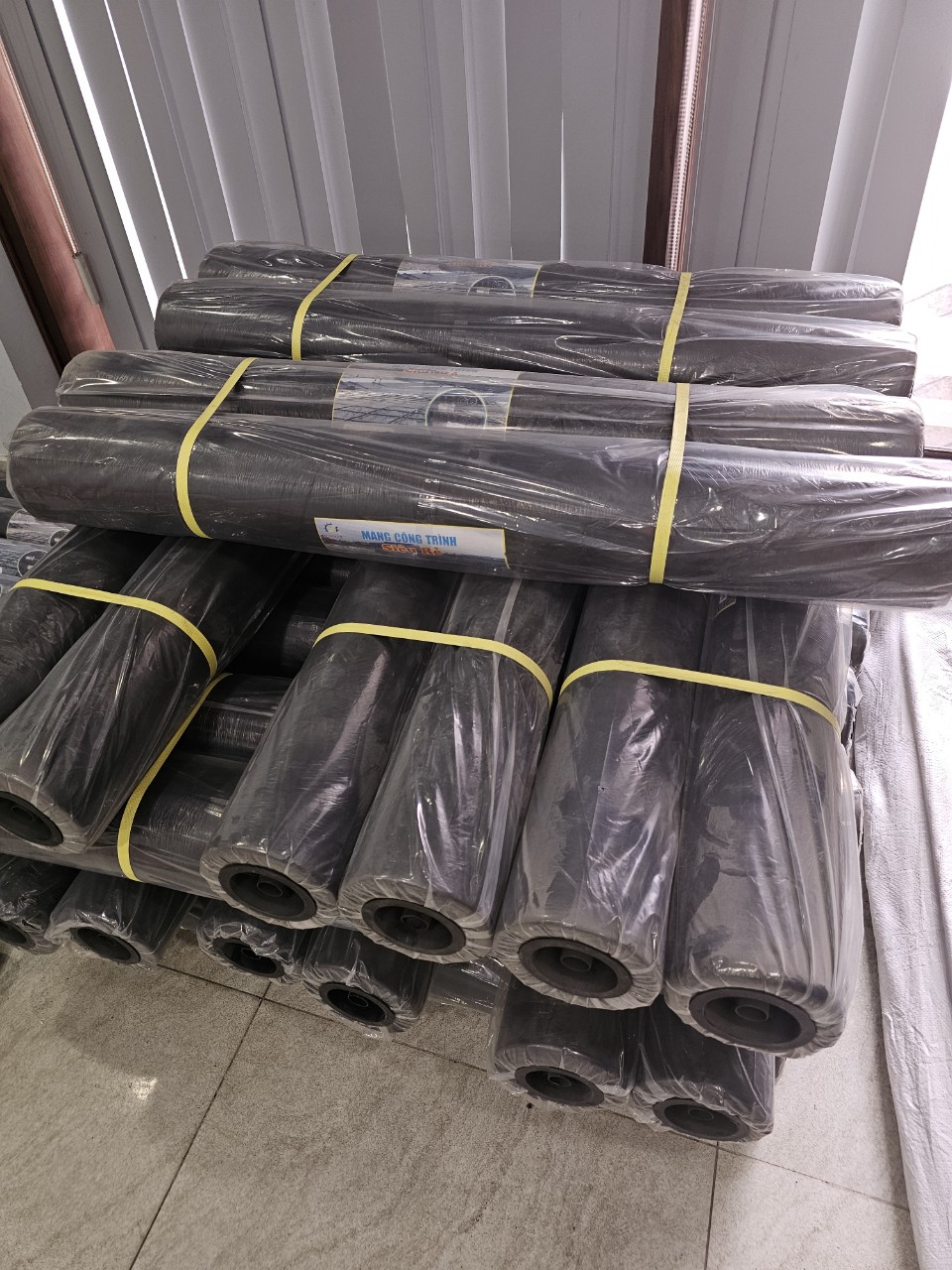 Nilon lót sàn đổ bê tông