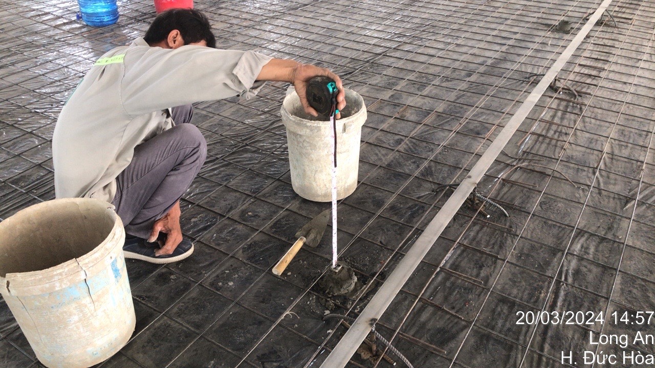 Nilon lót sàn đổ bê tông